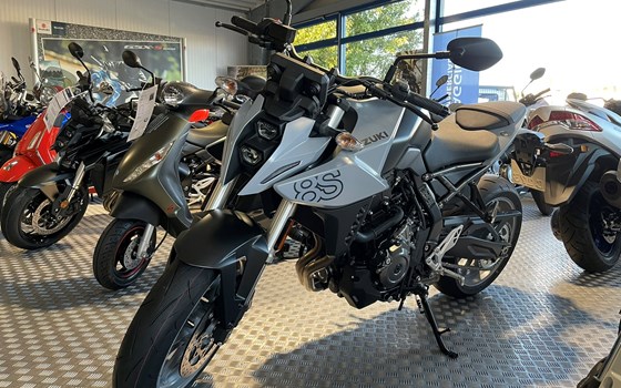 Gebrauchtmotorrad Suzuki GSX-8S - Bild 1