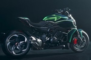 Angebot Ducati Diavel for Bentley