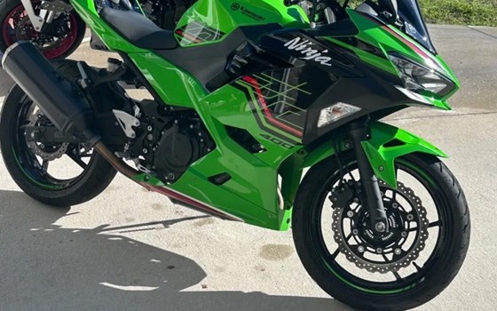 Gebrauchtmotorrad Kawasaki Ninja 400 - Bild 1 Gebrauchtmotorrad Kawasaki Ninja 400 - Bild 1