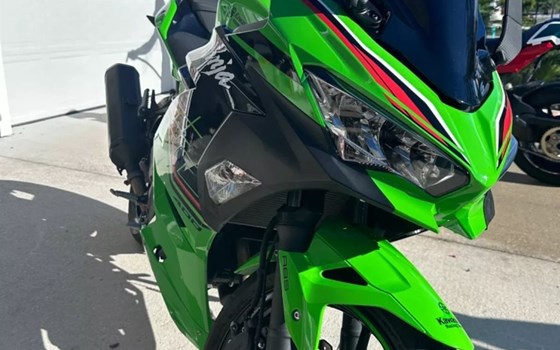 Gebrauchtmotorrad Kawasaki Ninja 400 - Bild 5 Gebrauchtmotorrad Kawasaki Ninja 400 - Bild 5
