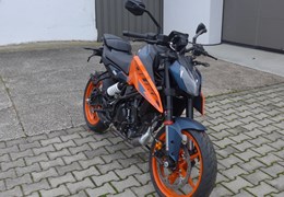 Neumotorrad KTM 125 Duke