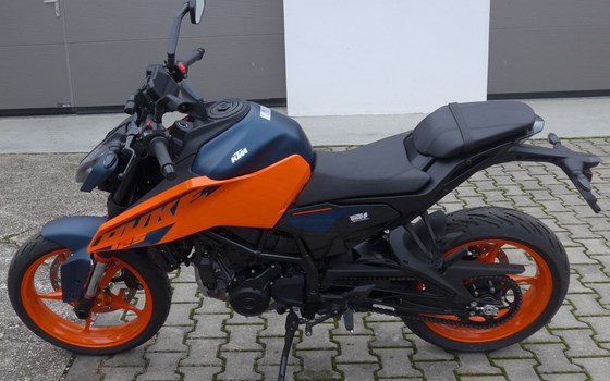 Neufahrzeug KTM 125 Duke - Bild 5