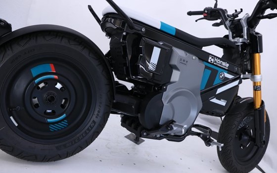 Gebrauchtmotorrad BMW CE 02 11kW - Bild 11