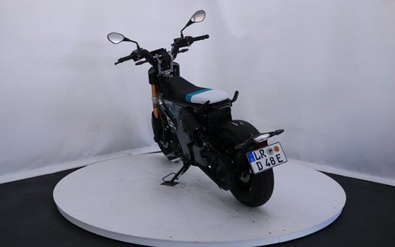 Gebrauchtmotorrad BMW CE 02 11kW - Bild 5