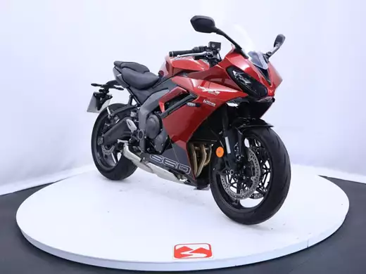 Triumph Daytona 660