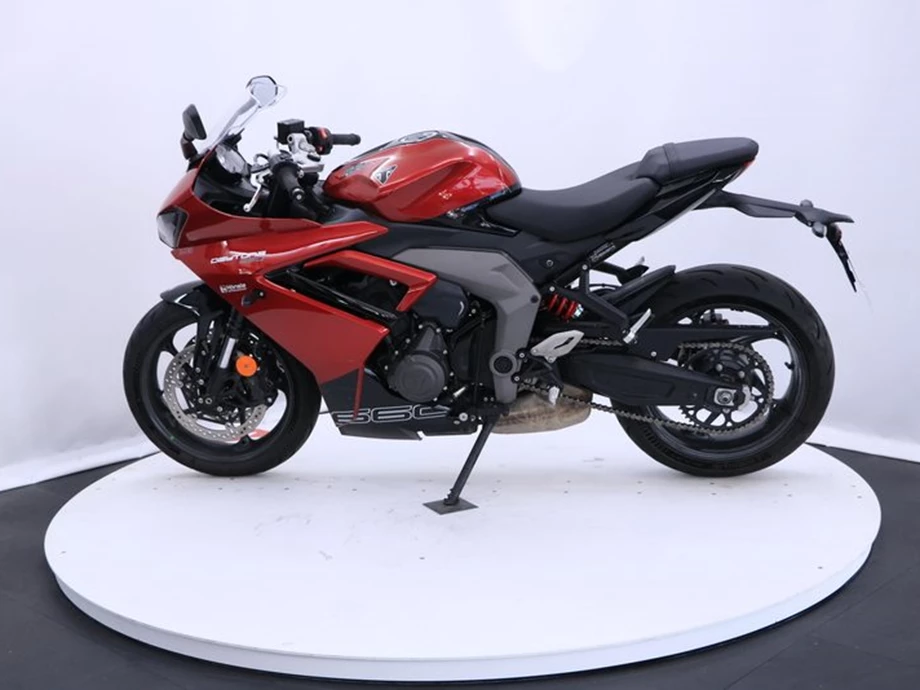 Angebot Triumph Daytona 660 Bild 4: Angebot Triumph Daytona 660