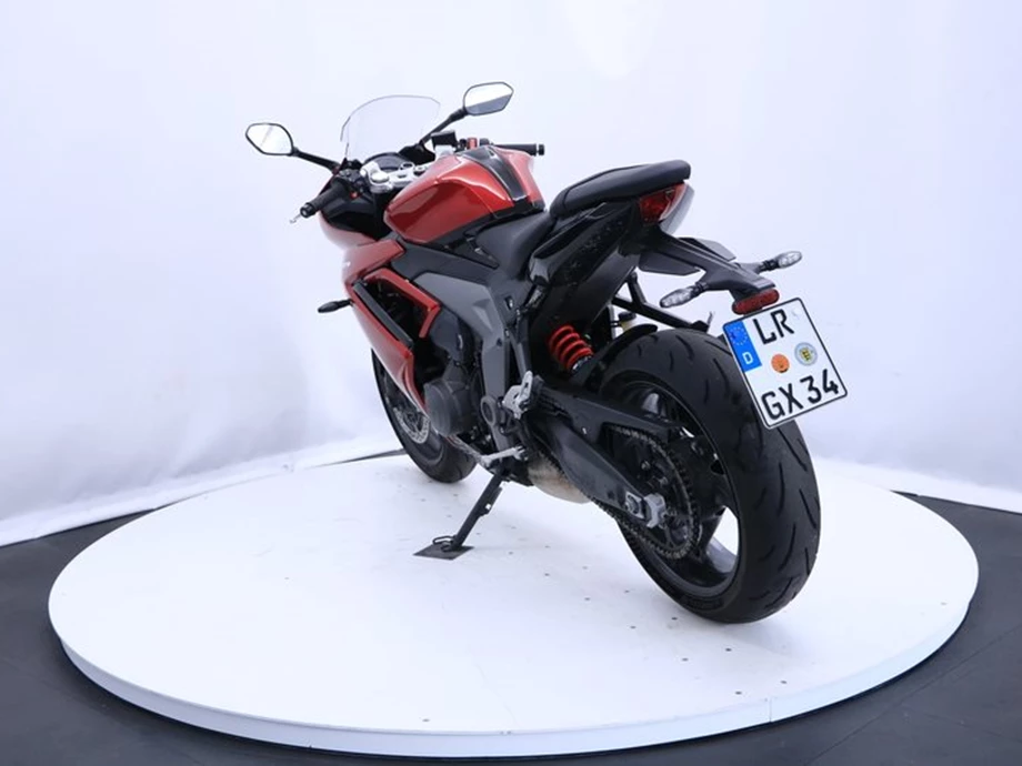 Angebot Triumph Daytona 660 Bild 5: Angebot Triumph Daytona 660