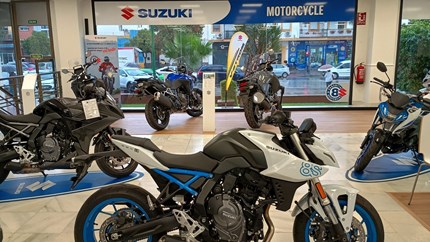 GEBRAUCHTFAHRZEUG Suzuki GSX-8S