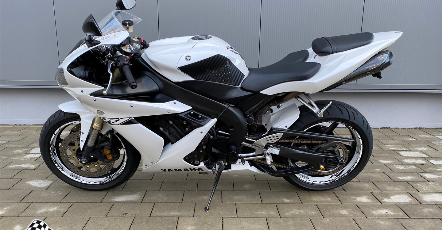 Offer Yamaha R1