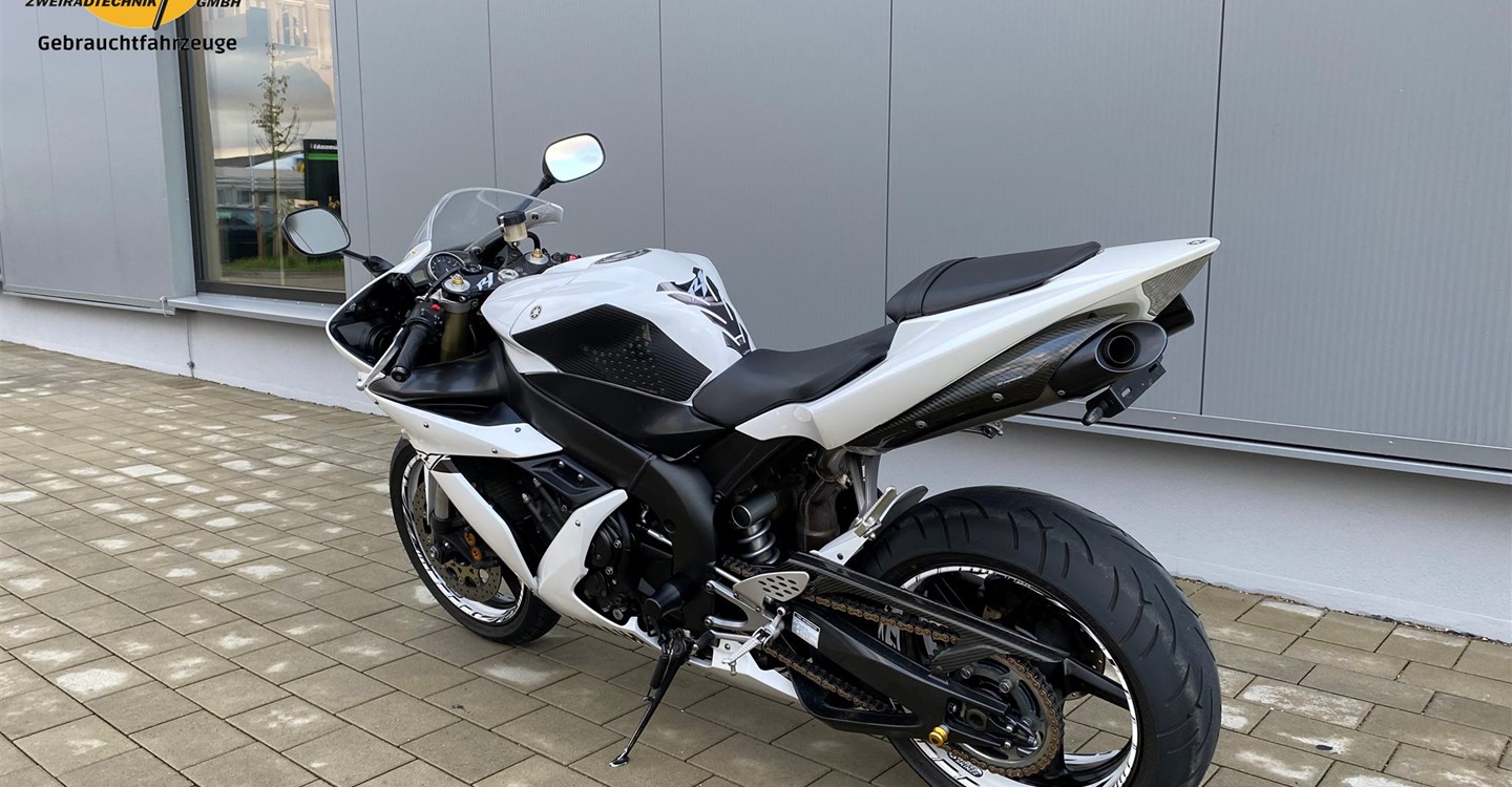 Offer Yamaha R1