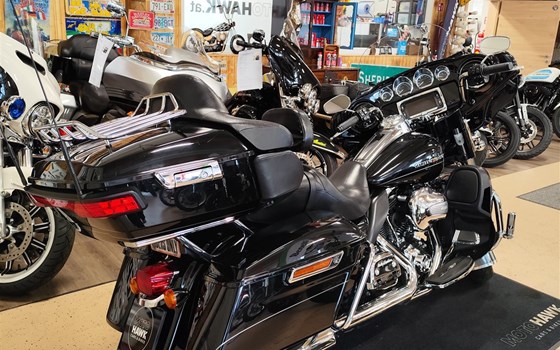 Gebrauchtmotorrad Harley-Davidson Touring Electra Glide Ultra Limited FLHTK - Bild 3 Gebrauchtmotorrad Harley-Davidson Touring Electra Glide Ultra Limited FLHTK - Bild 3