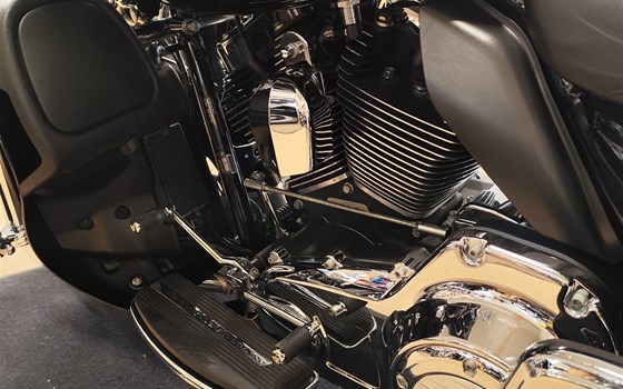 Gebrauchtmotorrad Harley-Davidson Touring Electra Glide Ultra Limited FLHTK - Bild 6 Gebrauchtmotorrad Harley-Davidson Touring Electra Glide Ultra Limited FLHTK - Bild 6