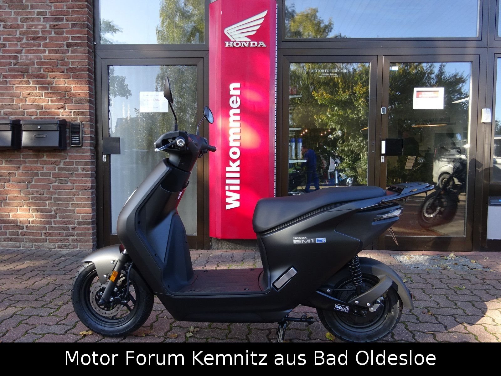 Honda EM1 e