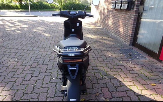 Gebrauchtmotorrad Honda EM1 e - Bild 3