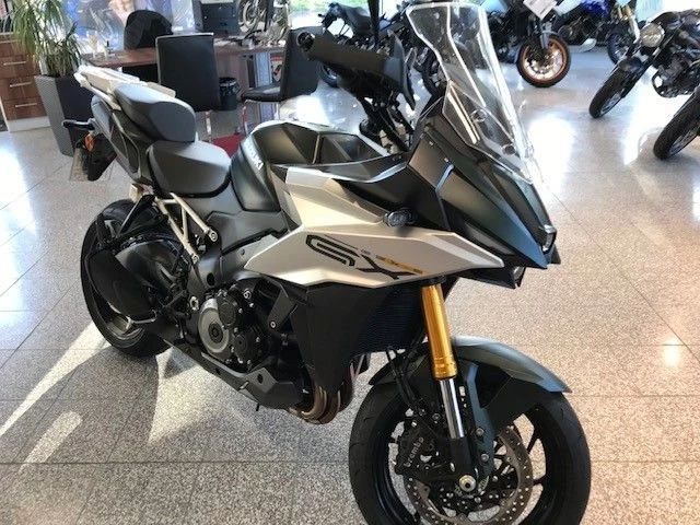 Suzuki GSX-S1000GX