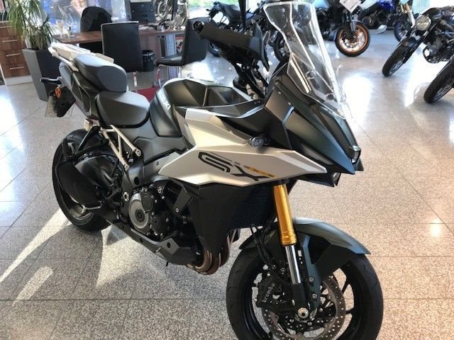 Suzuki GSX-S1000GX