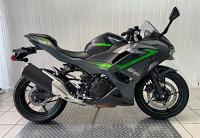 Kawasaki Ninja 500 SE