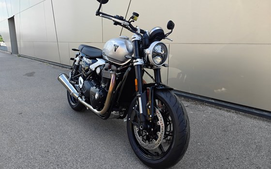 Neufahrzeug Triumph Speed Twin 1200 - Bild 2 Neufahrzeug Triumph Speed Twin 1200 - Bild 2