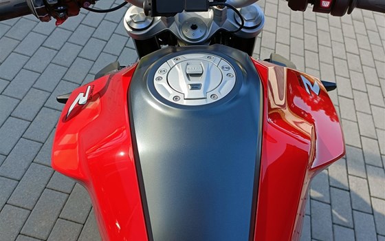 Gebrauchtmotorrad BMW F 900 R - Bild 13 Gebrauchtmotorrad BMW F 900 R - Bild 13