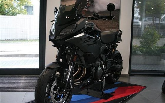 Gebrauchtmotorrad BMW F 900 XR - Bild 1