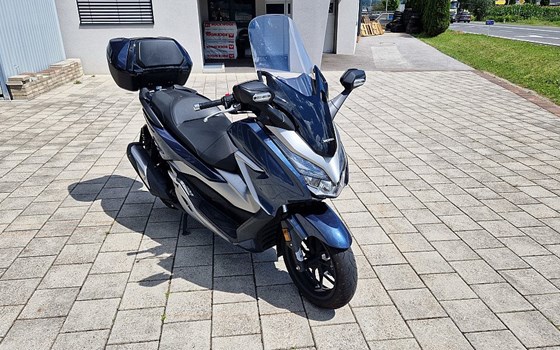 Gebrauchtmotorrad Honda Forza 300 - Bild 2