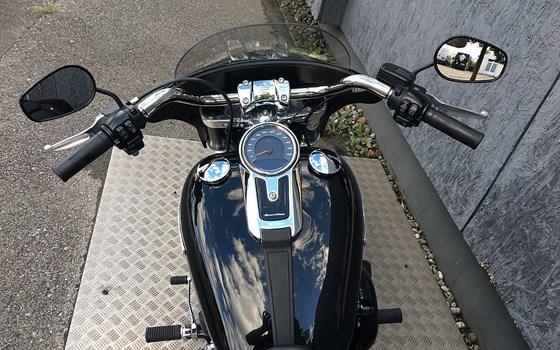 Gebrauchtmotorrad Harley-Davidson Softail Sport Glide FLSB - Bild 8 Gebrauchtmotorrad Harley-Davidson Softail Sport Glide FLSB - Bild 8