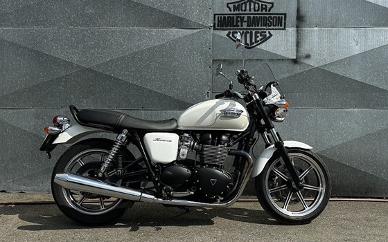 Gebrauchtmotorrad Triumph Bonneville - Bild 1 Gebrauchtmotorrad Triumph Bonneville - Bild 1