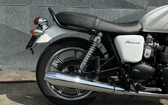 Gebrauchtmotorrad Triumph Bonneville - Bild 4 Gebrauchtmotorrad Triumph Bonneville - Bild 4