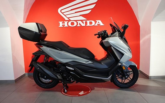 Neufahrzeug Honda Forza 350 - Bild 2 Neufahrzeug Honda Forza 350 - Bild 2
