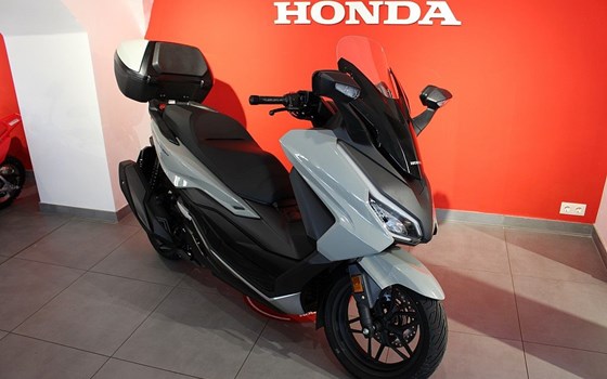 Neufahrzeug Honda Forza 350 - Bild 3 Neufahrzeug Honda Forza 350 - Bild 3