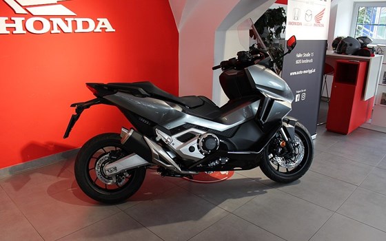 Neufahrzeug Honda Forza 750 - Bild 2 Neufahrzeug Honda Forza 750 - Bild 2