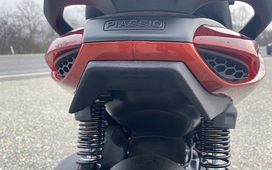 Neufahrzeug Piaggio Beverly 300 S - Bild 13
