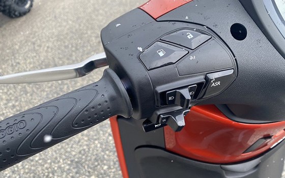 Neufahrzeug Piaggio Beverly 300 S - Bild 15