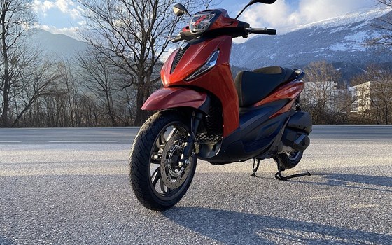 Neufahrzeug Piaggio Beverly 300 S - Bild 3 Neufahrzeug Piaggio Beverly 300 S - Bild 3