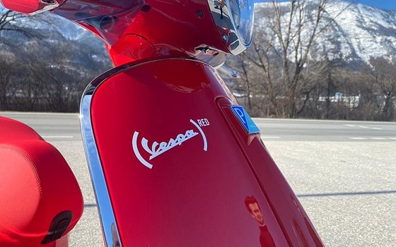 Neufahrzeug Vespa Primavera RED 50 - Bild 9 Neufahrzeug Vespa Primavera RED 50 - Bild 9
