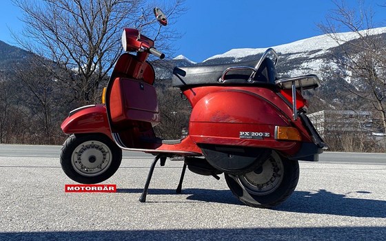 Gebrauchtmotorrad Vespa PX 200 E - Bild 3 Gebrauchtmotorrad Vespa PX 200 E - Bild 3
