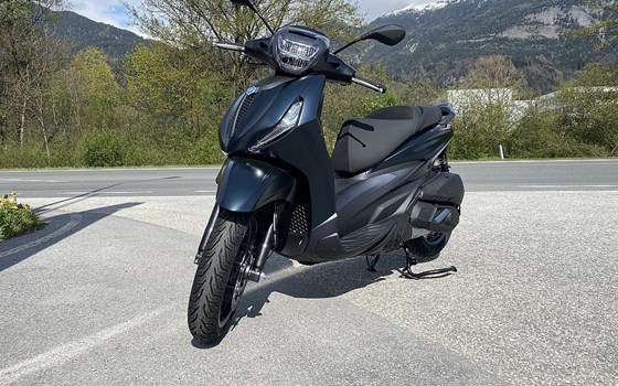Neufahrzeug Piaggio Beverly 300 S - Bild 3 Neufahrzeug Piaggio Beverly 300 S - Bild 3