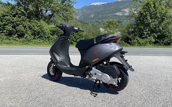 Neufahrzeug Piaggio ZIP S 50 - Bild 3 Neufahrzeug Piaggio ZIP S 50 - Bild 3