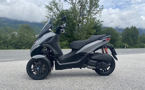 Neufahrzeug Piaggio MP3 300 - Bild 7 Neufahrzeug Piaggio MP3 300 - Bild 7