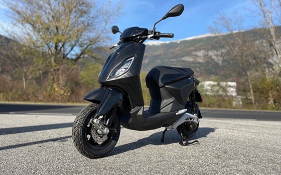 Neufahrzeug Piaggio 1 - Bild 2 Neufahrzeug Piaggio 1 - Bild 2