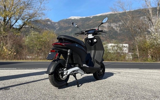 Neufahrzeug Piaggio 1 - Bild 3 Neufahrzeug Piaggio 1 - Bild 3