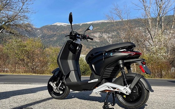 Neufahrzeug Piaggio 1 - Bild 4 Neufahrzeug Piaggio 1 - Bild 4