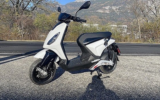 Neufahrzeug Piaggio 1 - Bild 2 Neufahrzeug Piaggio 1 - Bild 2