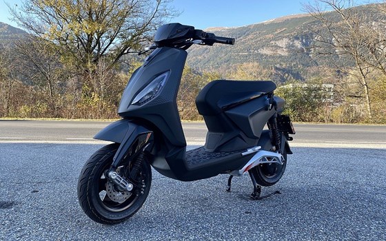 Neufahrzeug Piaggio 1 - Bild 2 Neufahrzeug Piaggio 1 - Bild 2