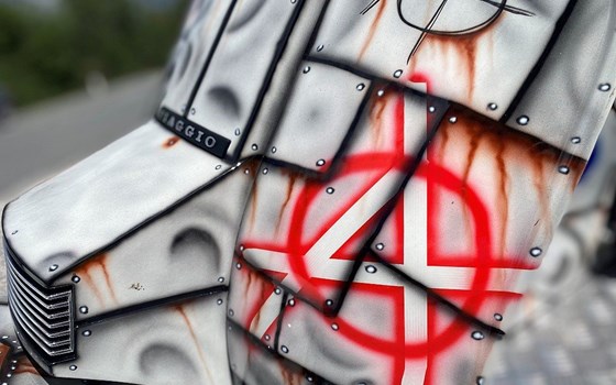 Gebrauchtmotorrad Vespa P200E - Bild 12