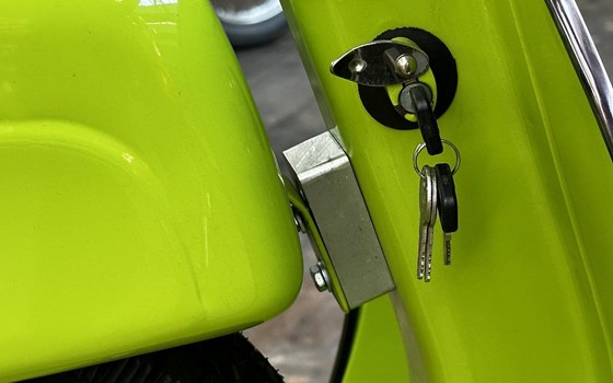 Gebrauchtmotorrad Vespa SS - Bild 10