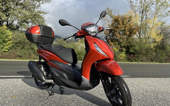 Neufahrzeug Piaggio Beverly 300 S - Bild 11 Neufahrzeug Piaggio Beverly 300 S - Bild 11