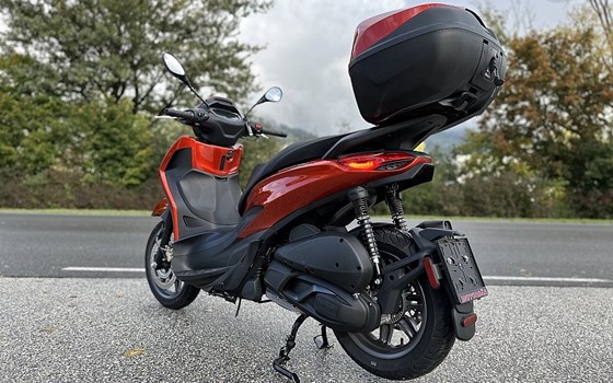Neufahrzeug Piaggio Beverly 300 S - Bild 3 Neufahrzeug Piaggio Beverly 300 S - Bild 3