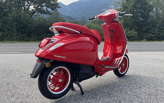 Neufahrzeug Vespa Elettrica 70 km/h - Bild 8