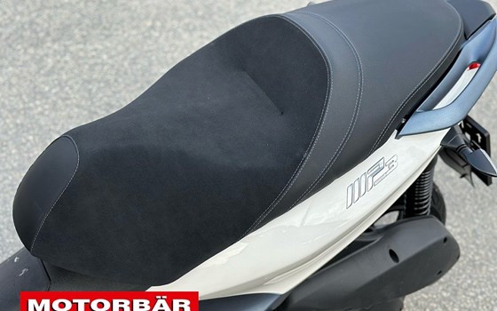 Neufahrzeug Piaggio MP3 300 - Bild 4 Neufahrzeug Piaggio MP3 300 - Bild 4